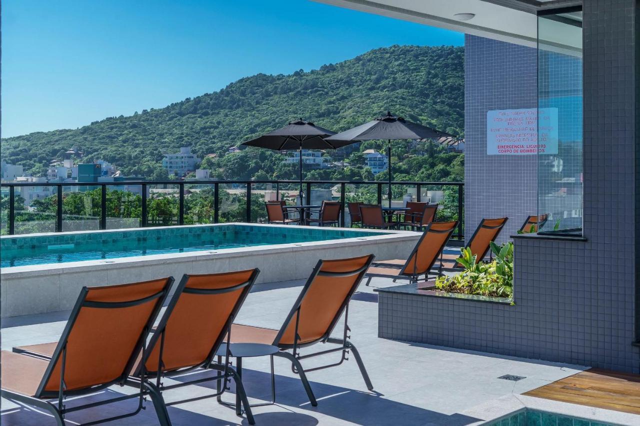 Adra 106 - Apartamento No Centro De Bombinhas - Rooftop Com Piscina E Academia - A Poucos Metros Da Praia - Exterior foto
