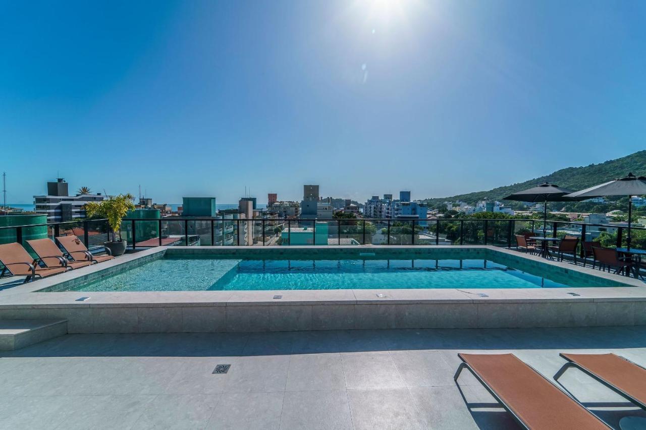 Adra 106 - Apartamento No Centro De Bombinhas - Rooftop Com Piscina E Academia - A Poucos Metros Da Praia - Exterior foto