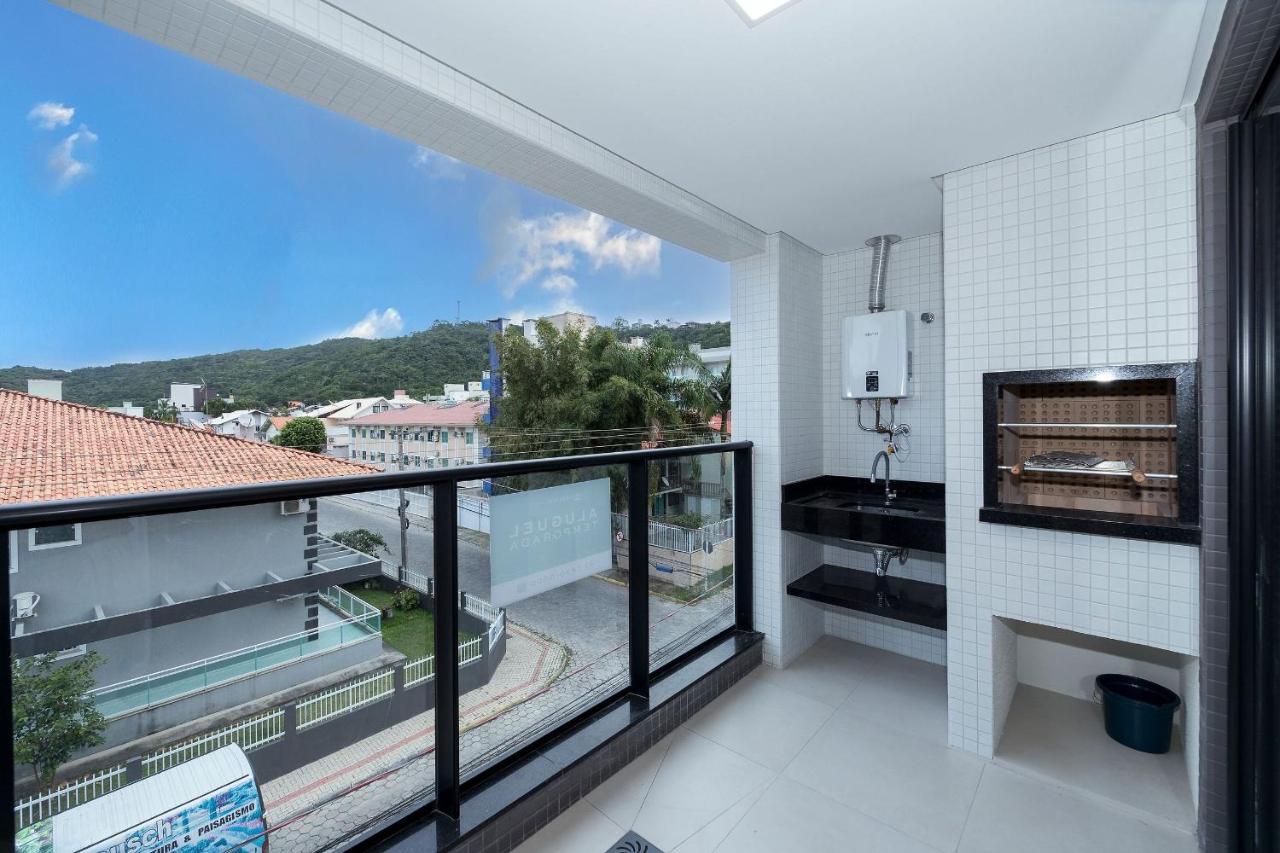 Adra 106 - Apartamento No Centro De Bombinhas - Rooftop Com Piscina E Academia - A Poucos Metros Da Praia - Exterior foto