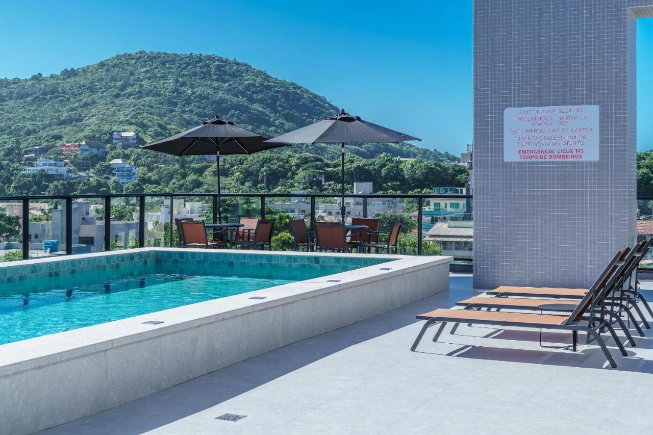 Adra 106 - Apartamento No Centro De Bombinhas - Rooftop Com Piscina E Academia - A Poucos Metros Da Praia - Exterior foto