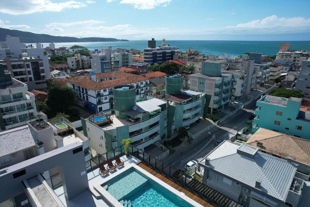 Adra 106 - Apartamento No Centro De Bombinhas - Rooftop Com Piscina E Academia - A Poucos Metros Da Praia - Exterior foto
